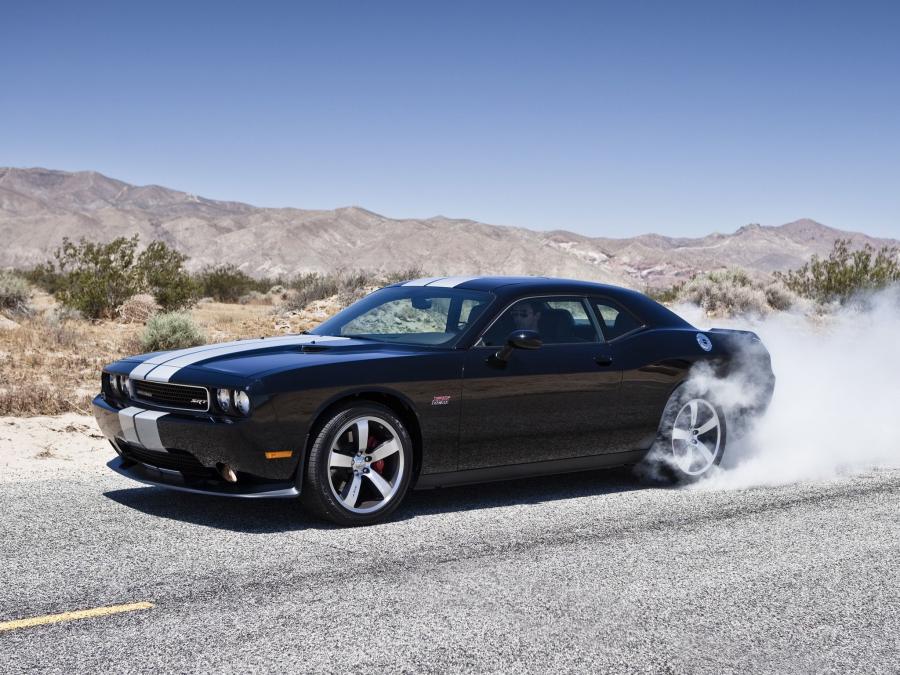  Dodge Challenger SRT8 392 2010 года  (фото 12 из 25)